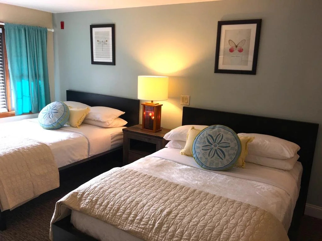 The Lighthouse Inn & Suites