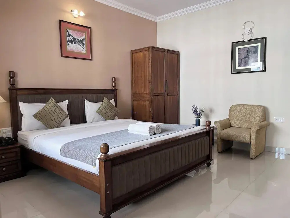 Q 23 Resort Candolim Beach