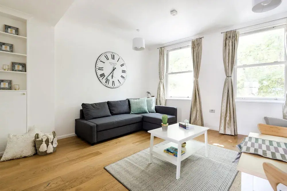 Stamford Brook Apartments