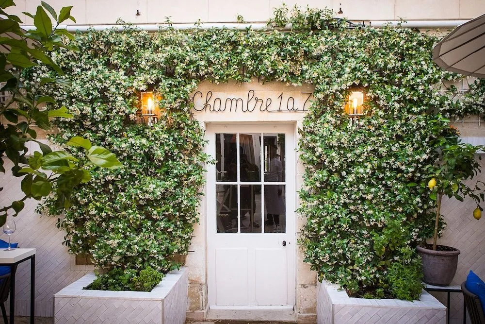 Auberge De Saint-Rémy - Mas De Garance Piscine - Table Gastronomique Étoilé