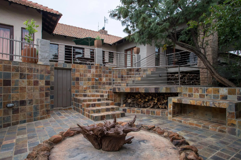 Eagles Nest Estate Luxury Guest House