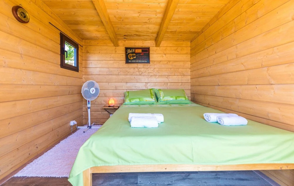 Nice Home in Kastel Novi With Sauna, Wifi and 4 Bedrooms