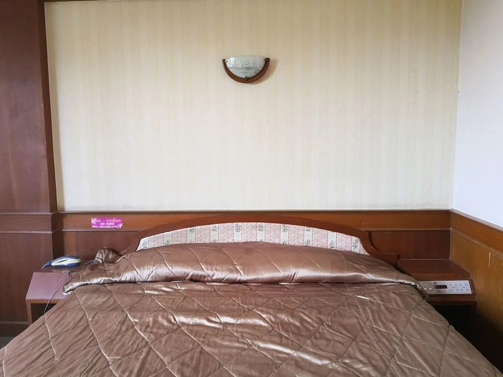 CL Garden Inn