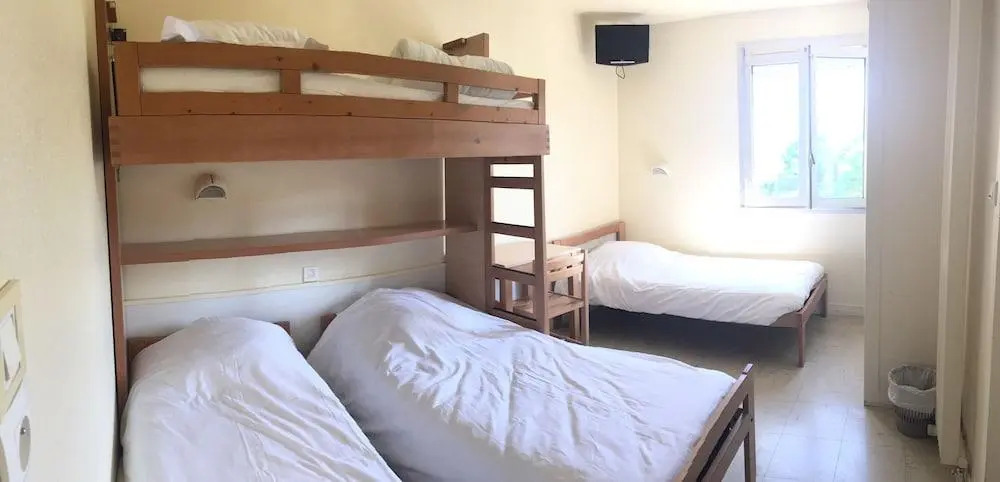CRJS et Auberge de Jeunesse - Hostel