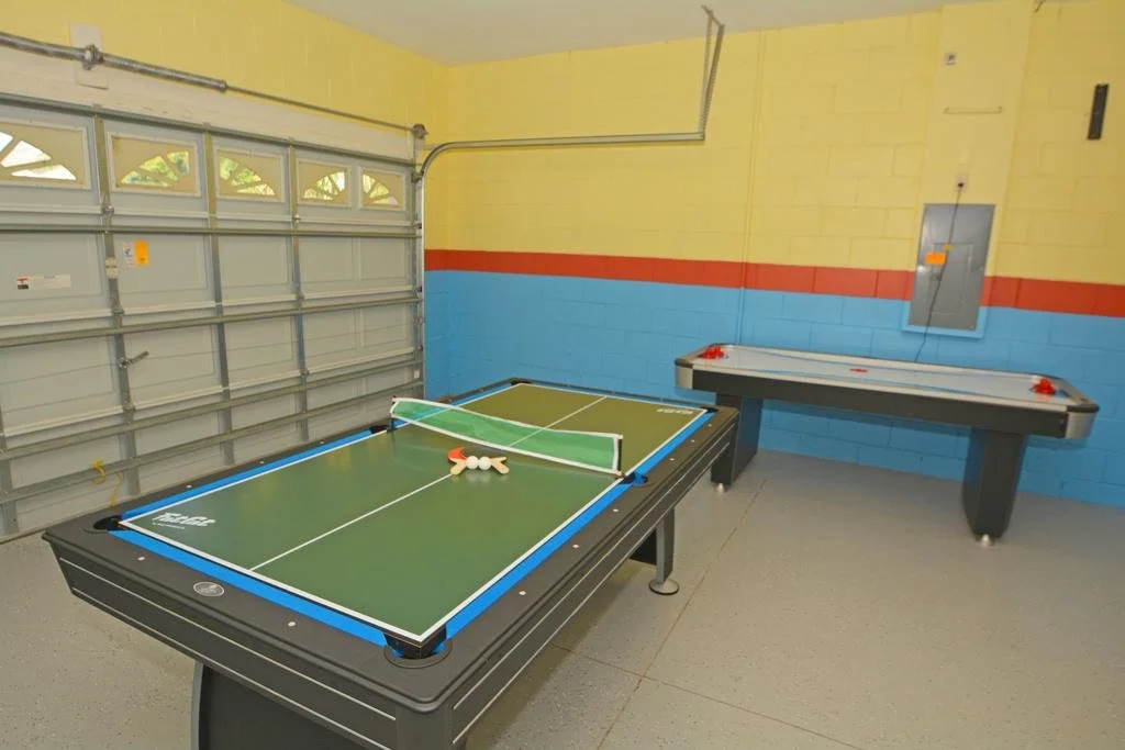 Jonathan's Executive Mansion