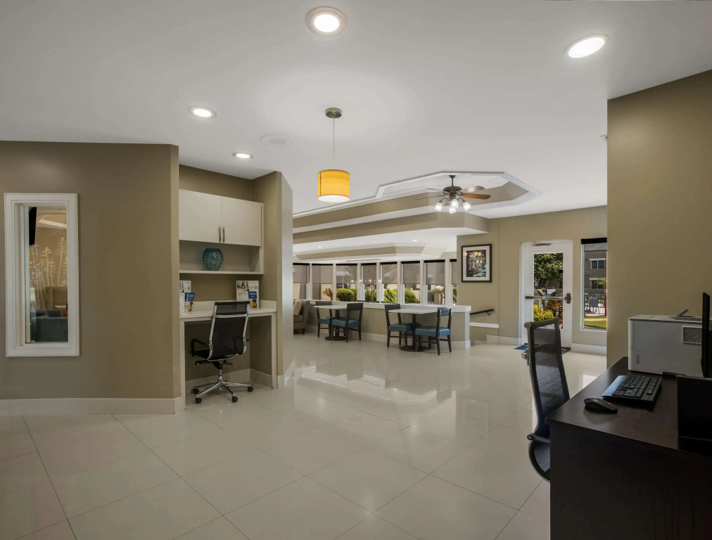 MainStay Suites Savannah Midtown