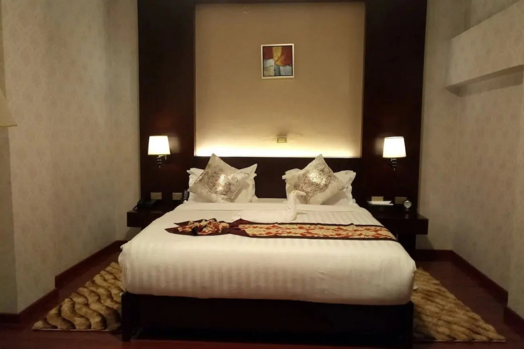 Sherar Addis Hotel