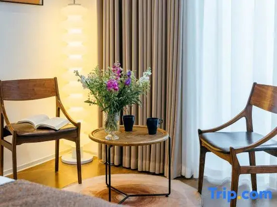 Shiguangxia Universal Holiday Homestay