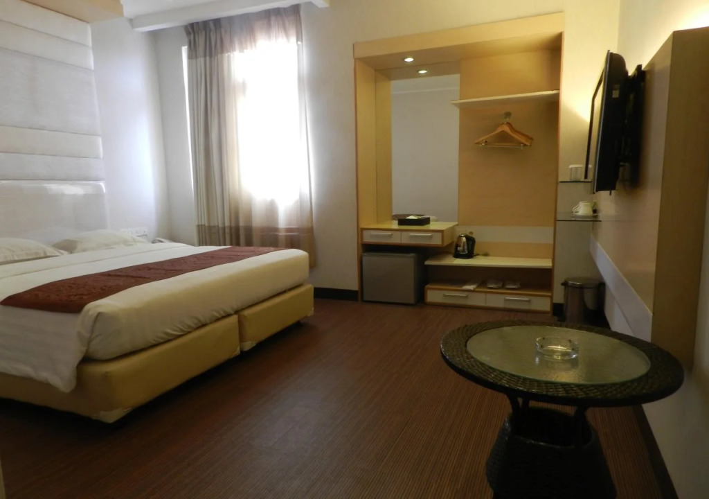 Puncak Hotel Bangka