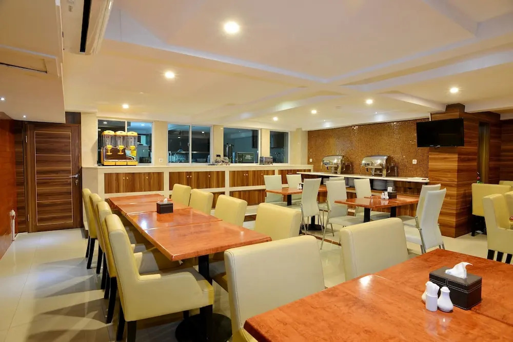 ZEN Rooms Kemang Antasari
