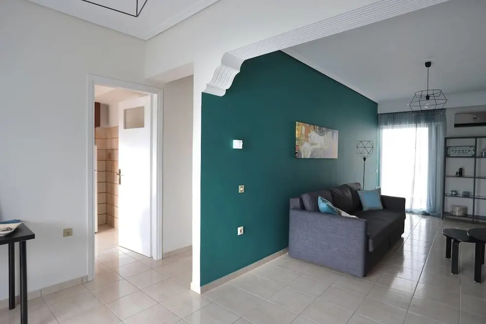 Joyful Turquoise Apt in Athens Historic Centre