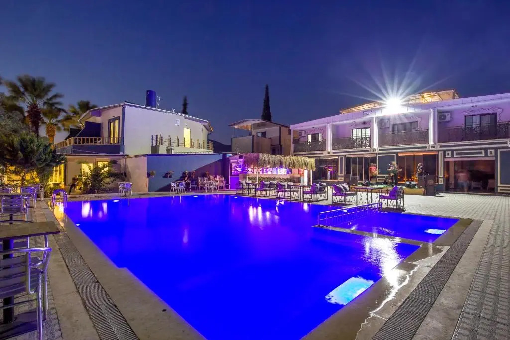 Dimora Boemo Hotel