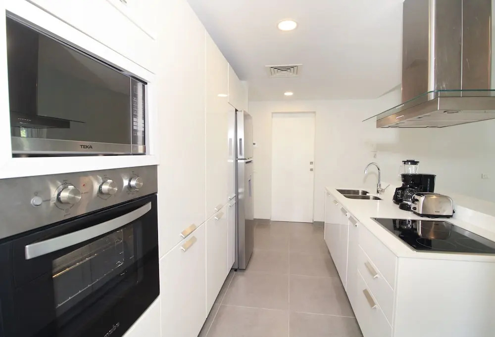 Nick Price Apartments by Spot Rentals