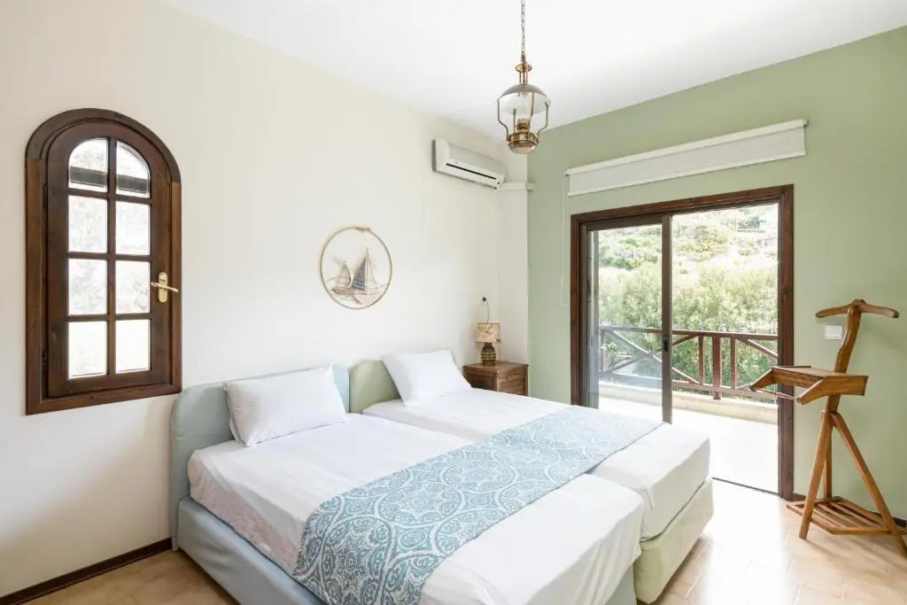 Escada Pool Villa, near Hanioti #FeelsLikeHome