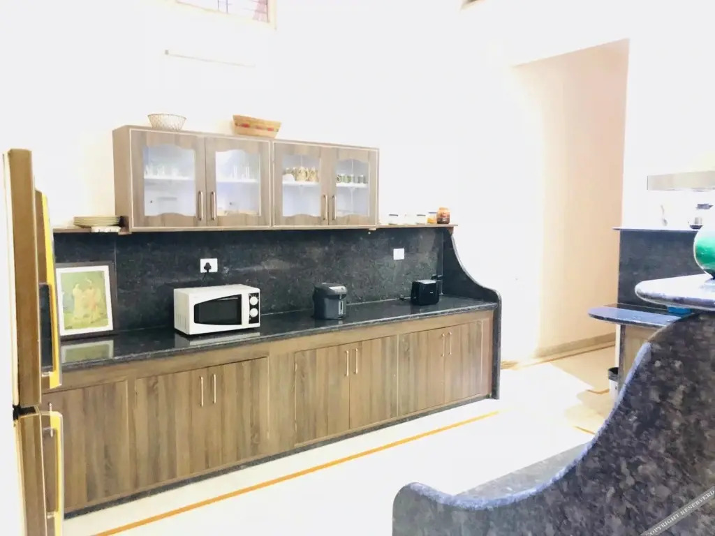 Giovanni Suites