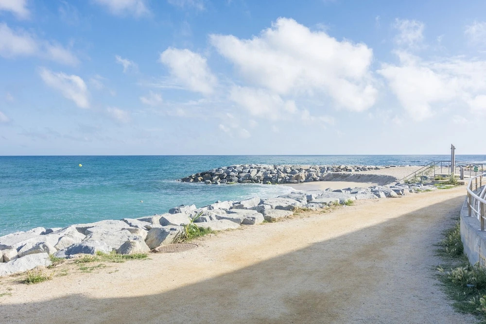 HomeHolidaysRentals Balis - Costa Barcelona