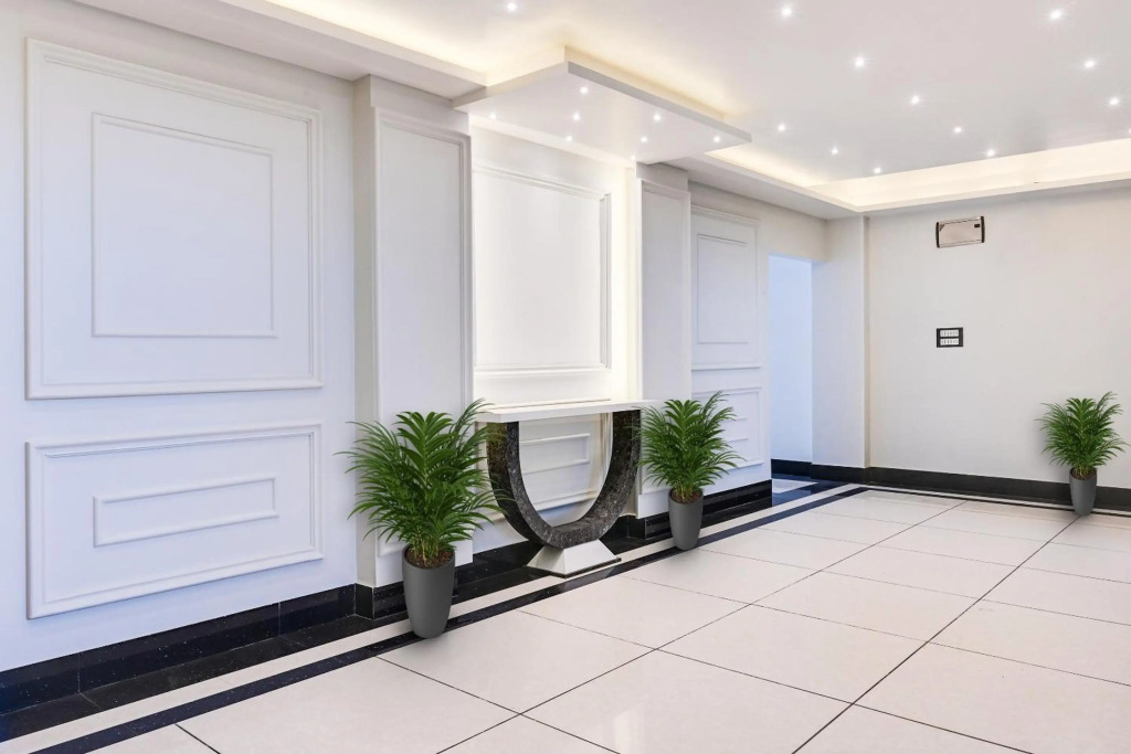 Super Townhouse Zero Mile Gandhi Setu Formerly Classic Court