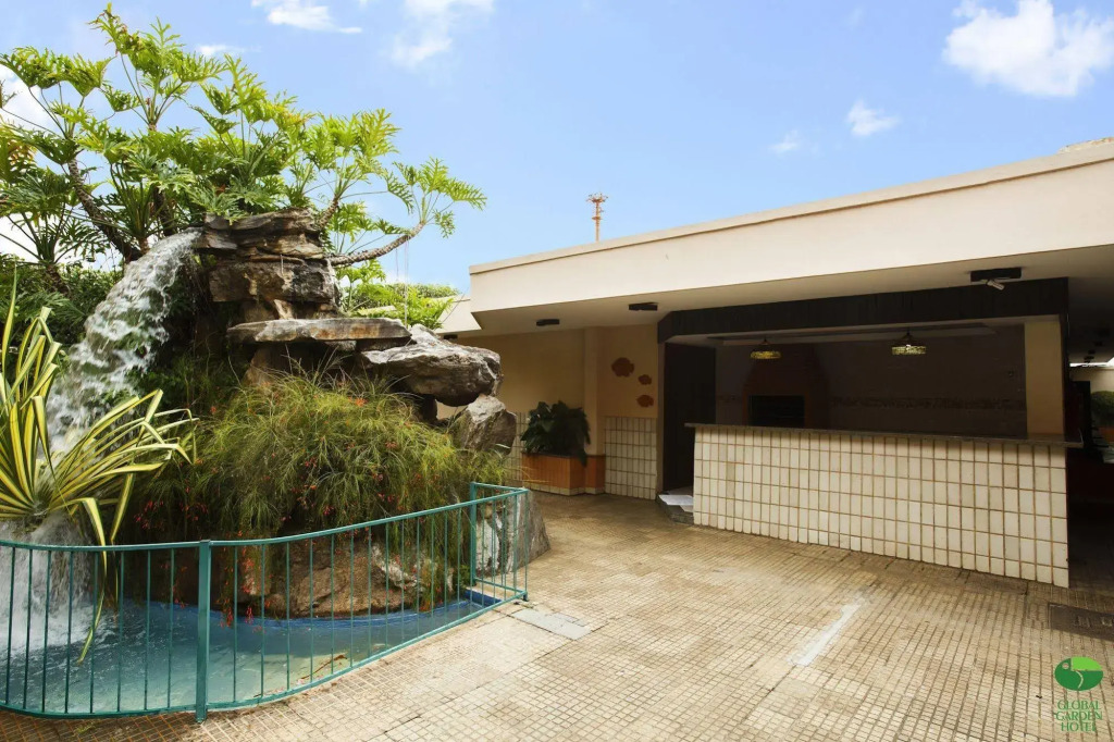 Global Garden Hotel