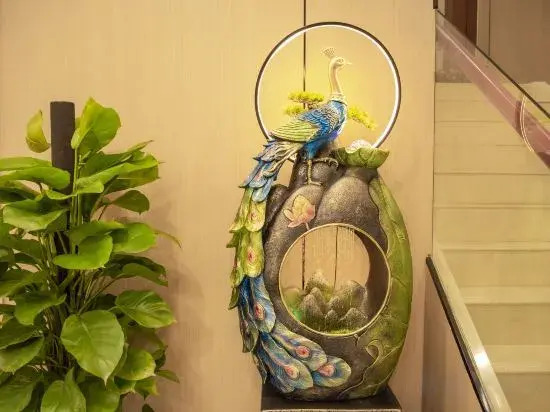 Shenghe Boutique Hotel (Zhengzhou High-speed Railway East Station Jicheng Metro Station)