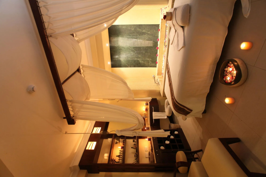 Taal Vista Hotel