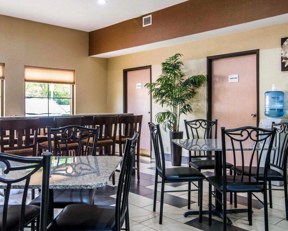 Red Lion Inn & Suites Blue Springs