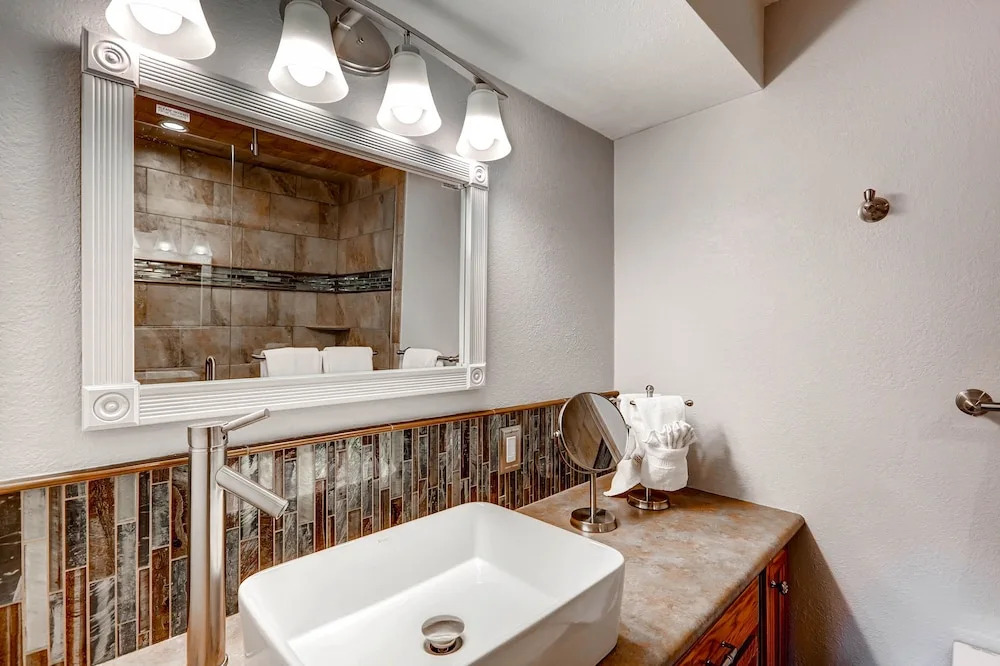 Mountainside Condominiums by Bighorn Rentals