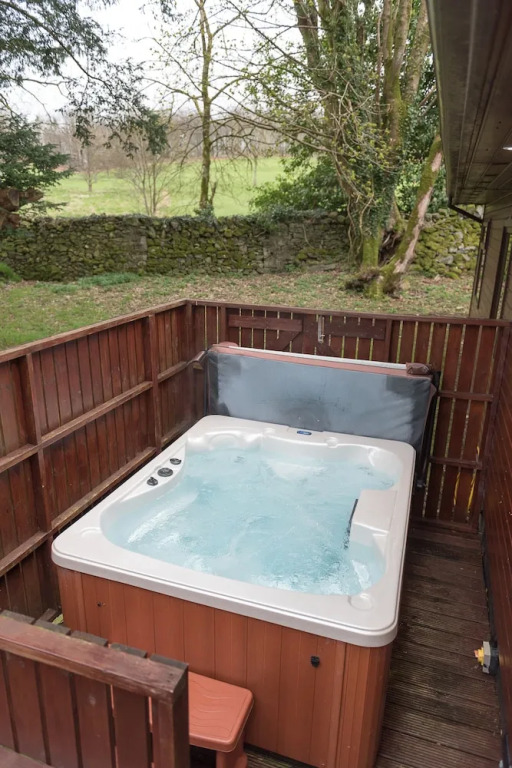 Birch Lodge 23 With Hot Tub, Newton Stewart