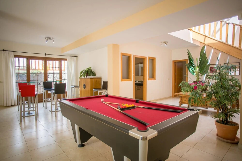 Luxury Villa With Private Heated Pool 15