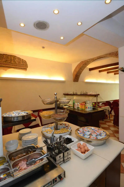 Hotel Mantegna Stazione, MantegnaHotels