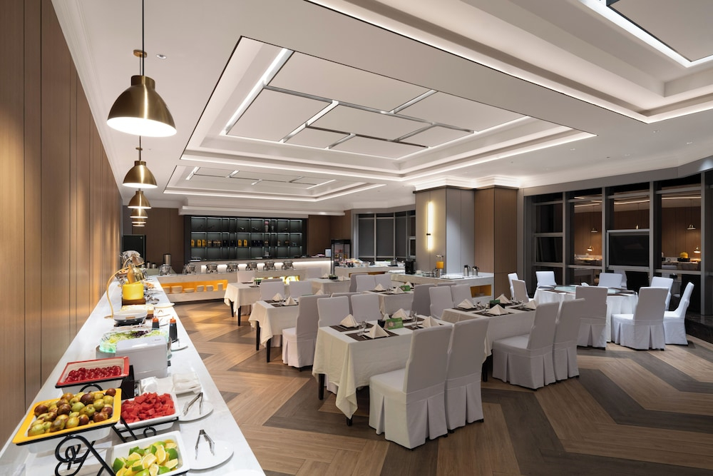 Guizhou Fengrun Karst Hotel