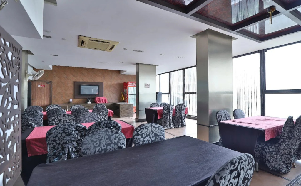 Super Townhouse Bharuch Near Railway Station Formerly Hotel Kohinoor