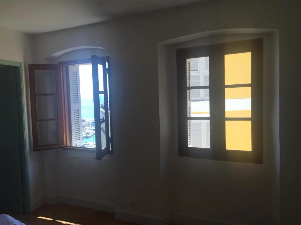 15 Rue du General Carbuccia Ap