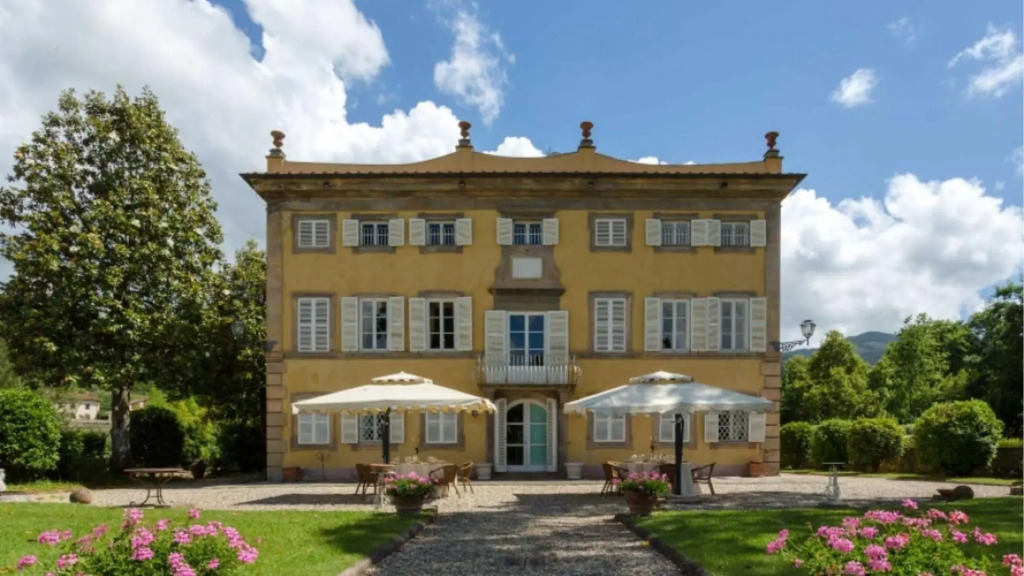 Aristocratic Luxury Villa Lucca-villa Lenna