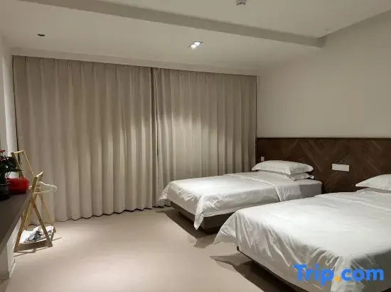 Wangye Villa Lakeview Light Luxury Vacation Homestay