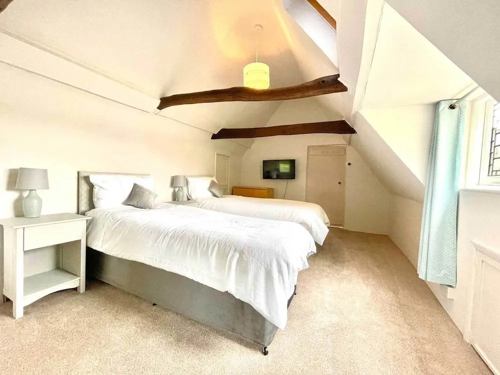 Walnut Tree House