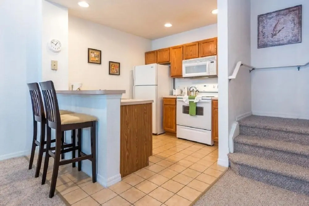 Townhouses Condos With Fantastic Resort Facilities