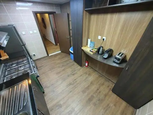 Al Ashrafia Holiday Home - 2 BDR Marina Pinnacle Tiger