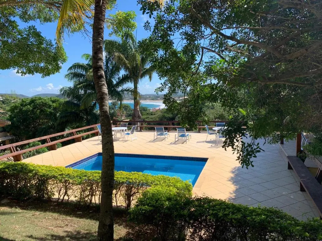 Praia da Ferradurinha Guest House