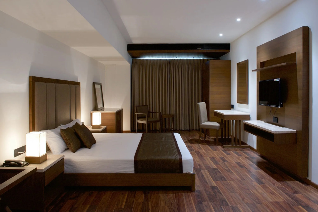 Five Petals Hotel & Banquets