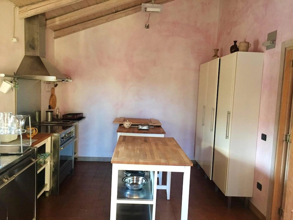 Villa With 3 Bedrooms in Rotondella, With Private Pool and Enclosed Garden - 12 km From the Beach