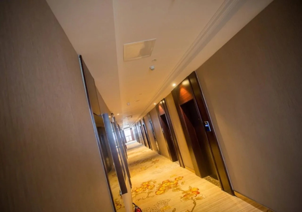 GreenTree Eastern YingTan Longhushan (N) Rd. Gym Hotel