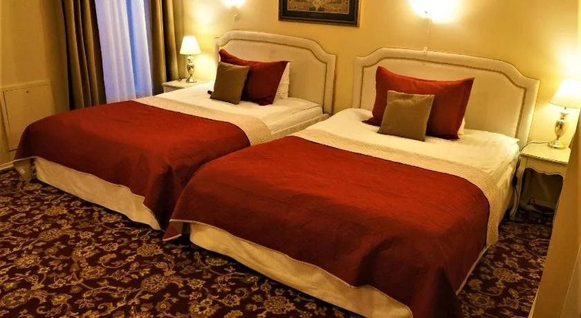 Hotel Radharane