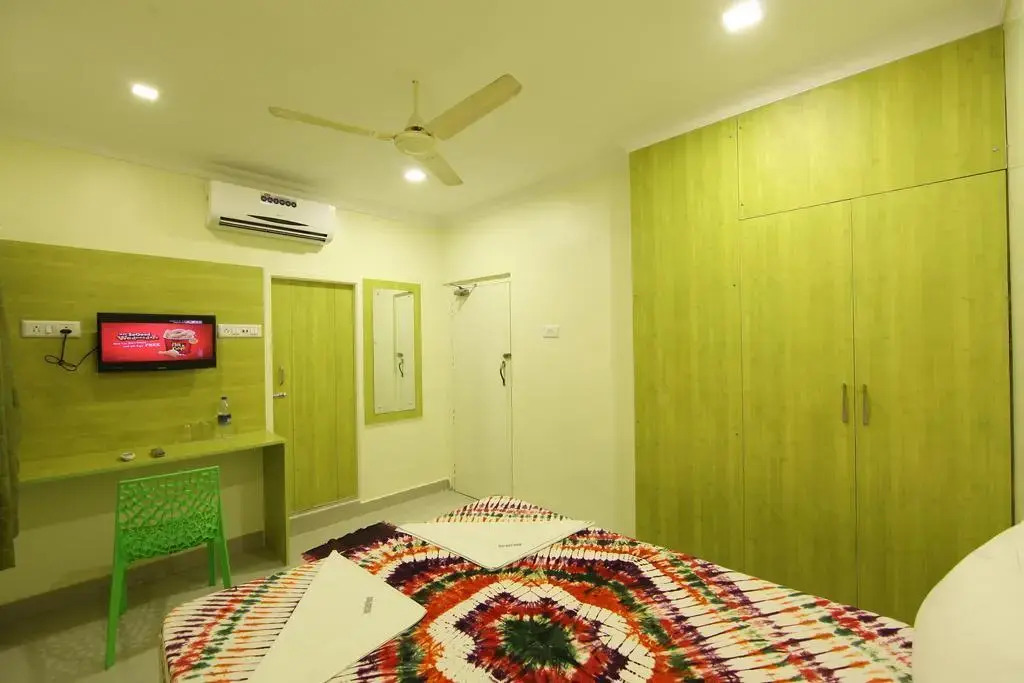 Oyo 17157 Pearl Guest House