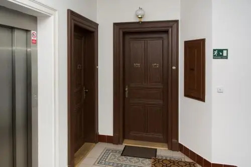 Maiselova House