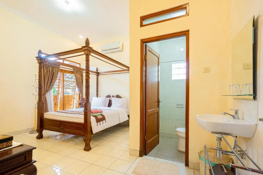 Ndalem Panembahan 12 Guest House