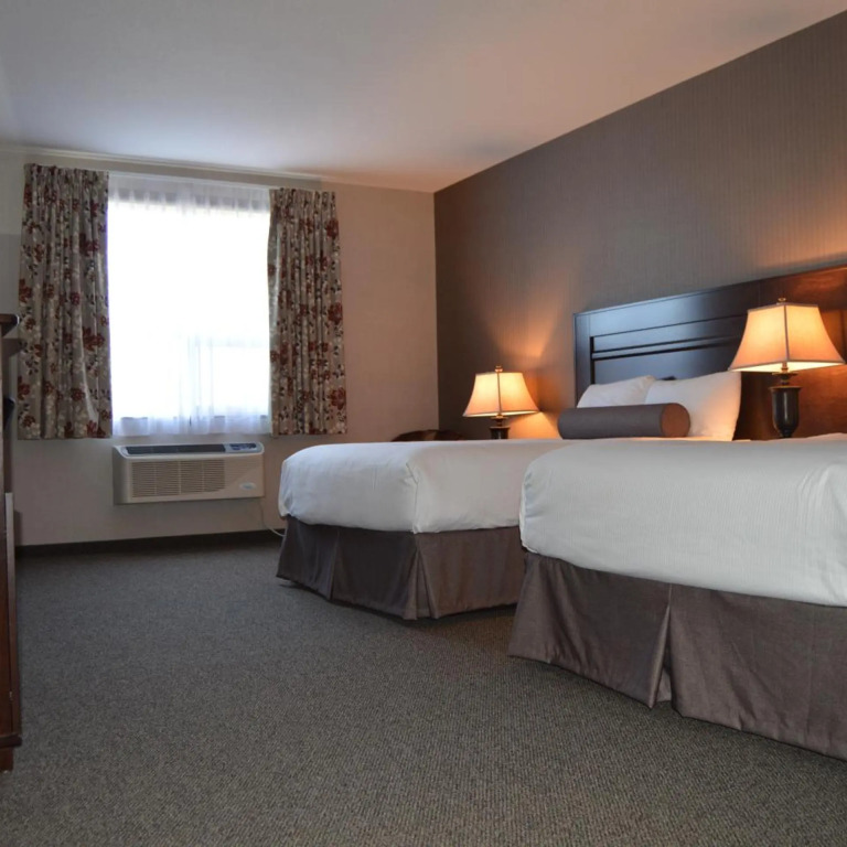 Cobble Creek Lodge