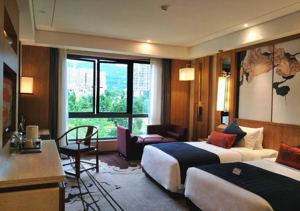 Felton Grand Hotel Bazhong