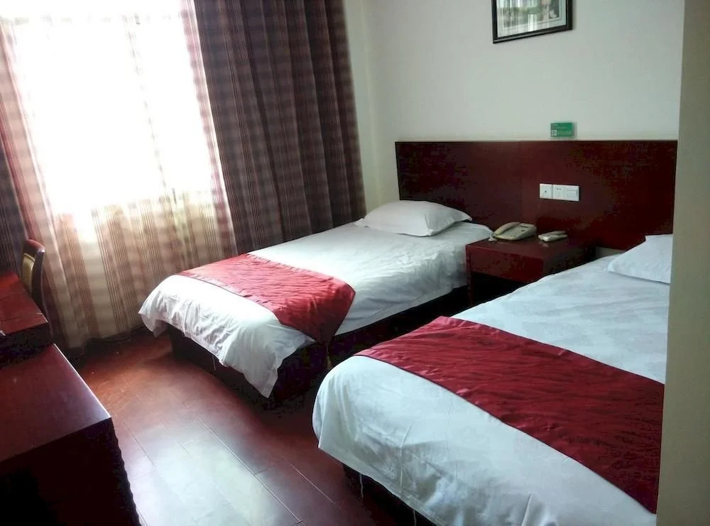 Yuquan Business Hotel