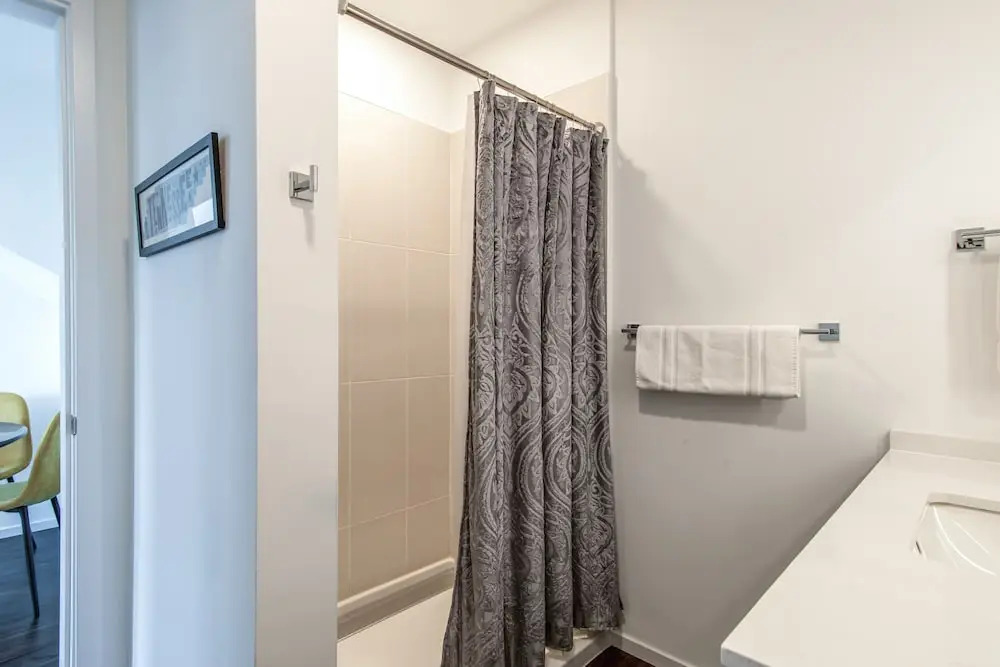 Illume Green Community Penthouse Corner Unit 1 Bedroom Condo