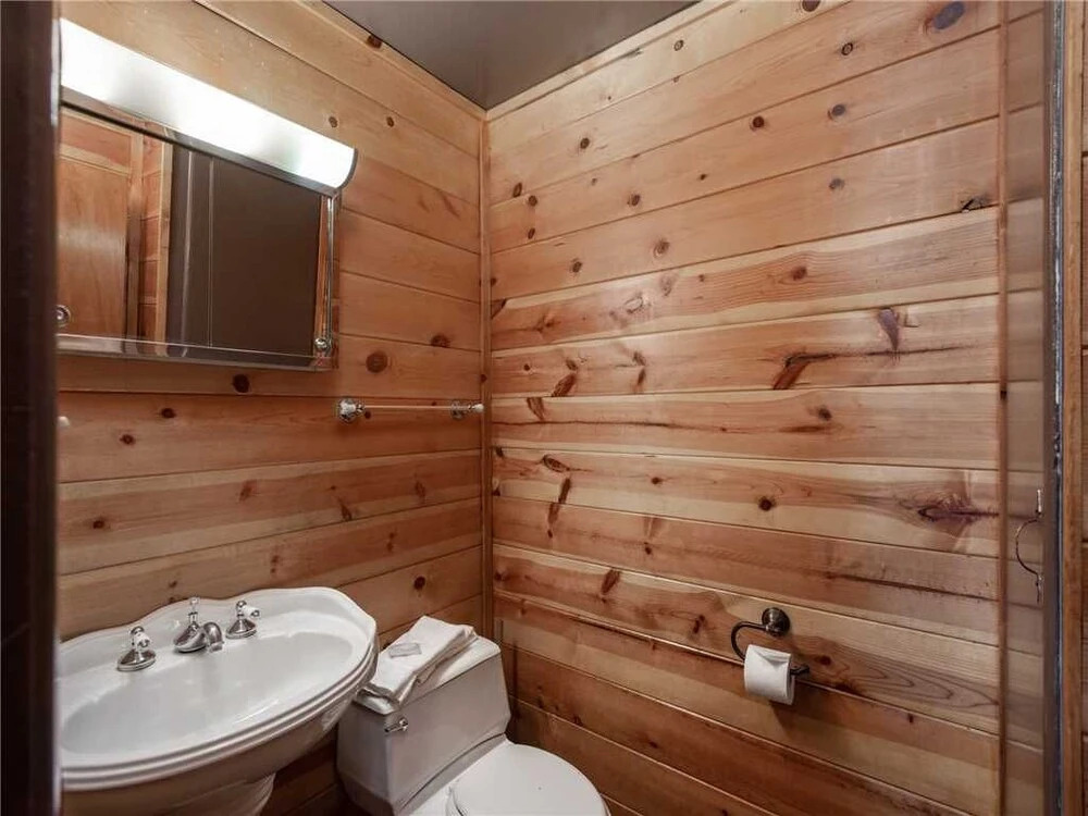 Three Bears, 7 Bedrooms, Deck, Fireplace, Midtown, Grill, Sleeps 22